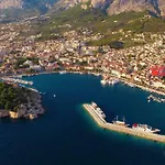 Mike Makarska